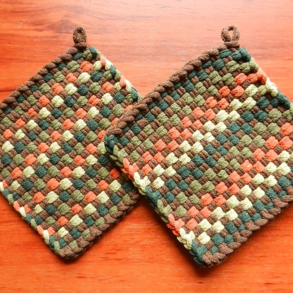 Set of 2 Handmade Artisan Woven Loomed Cotton Hunter Potholders Hot Pads Trivets